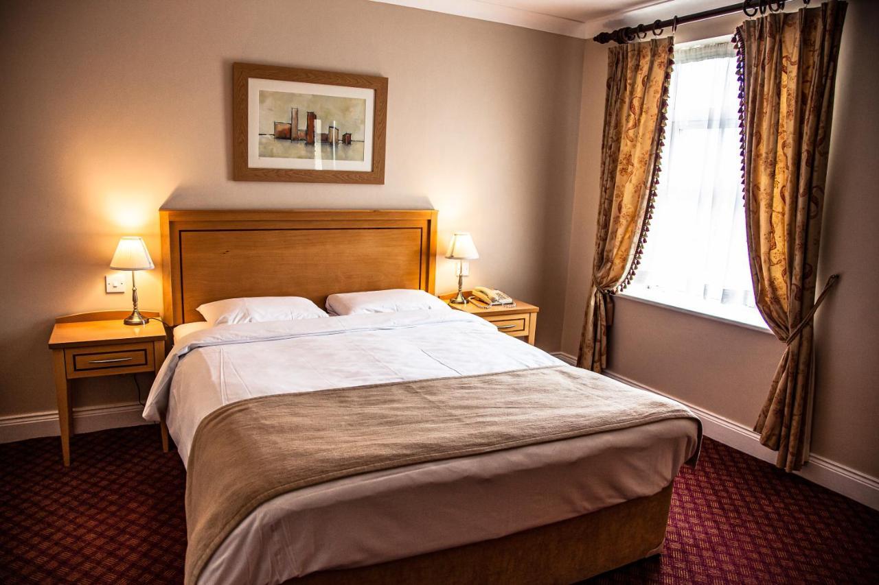 Gullane'S Hotel Ballinasloe Εξωτερικό φωτογραφία